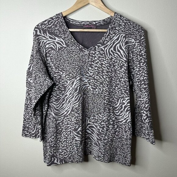 Fresh Produce 3/4 Sleeve Shirt Women 12F Animal Printed V Neck Cotton Top XL - Picture 1 of 9
